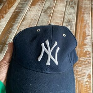 New York Yankees Navy Blue Cap with White Logo